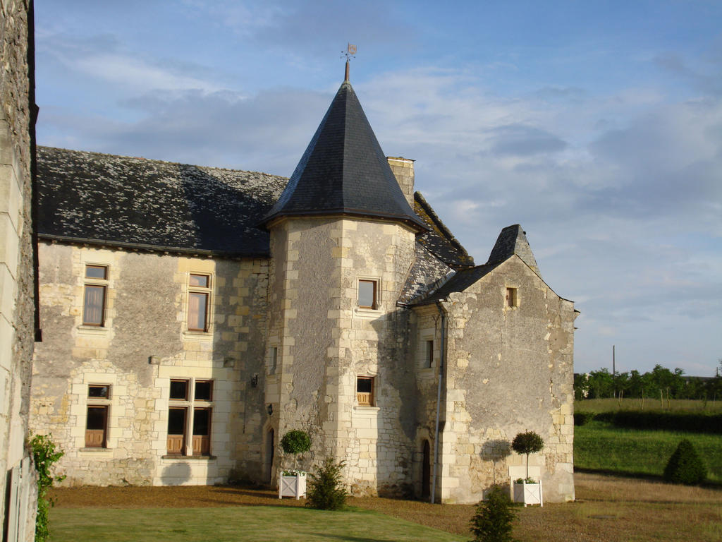 Manoir Du Bois Noblet Bed & Breakfast Louerre Exterior photo